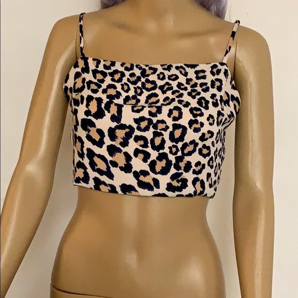 NWT VICTORIA SECRET REVERSIBLE CROP TOP